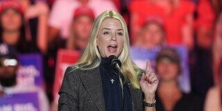 Trump Selects Pam Bondi for Attorney General After Gaetz Withdraws