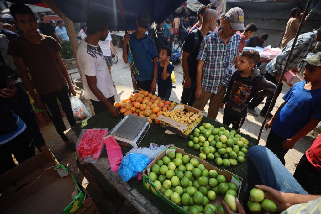 Gaza City food market